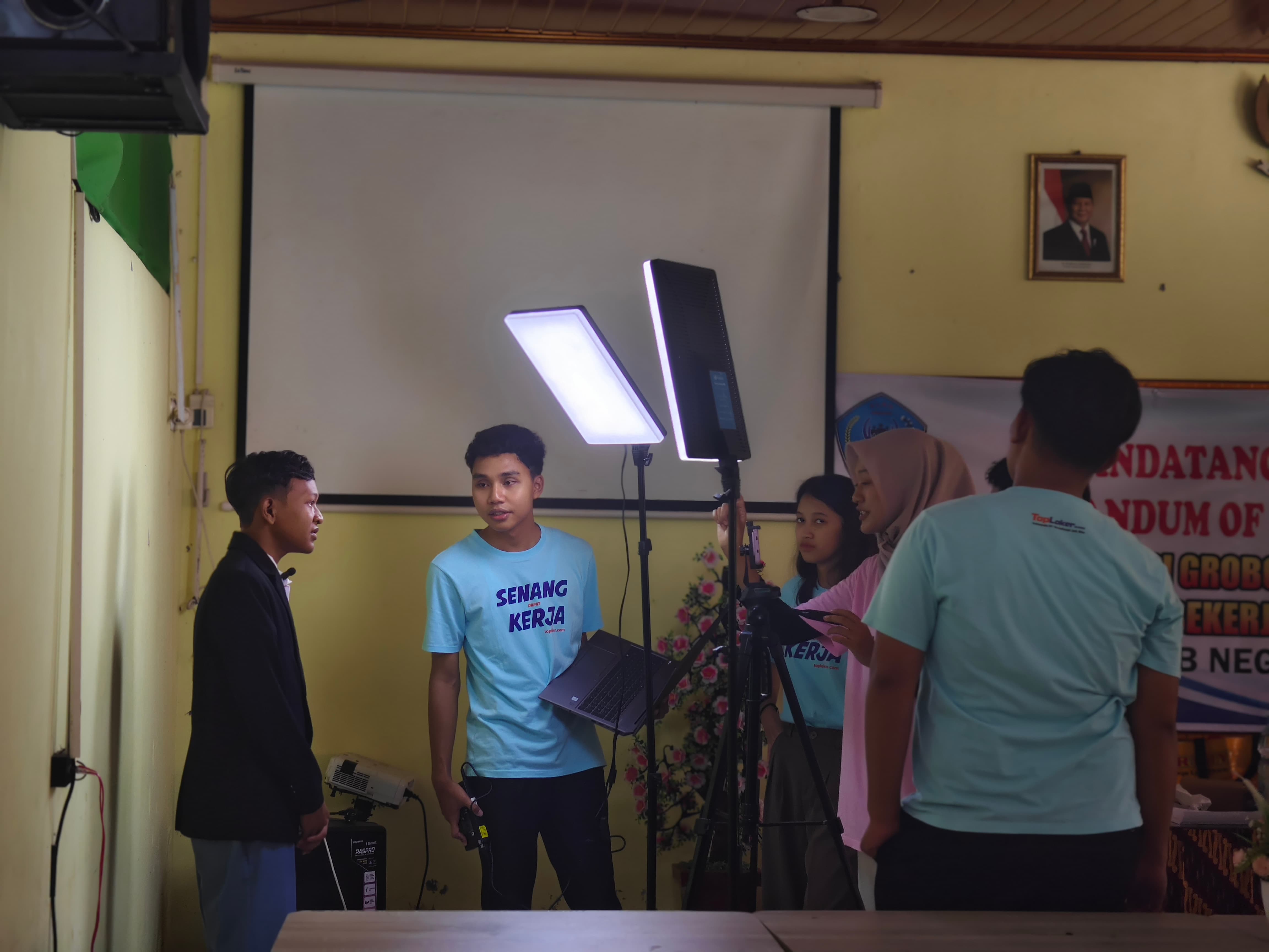 Pembuatan CV dan Pemilihan Duta Kebekerjaan di SLB Negeri Grobogan