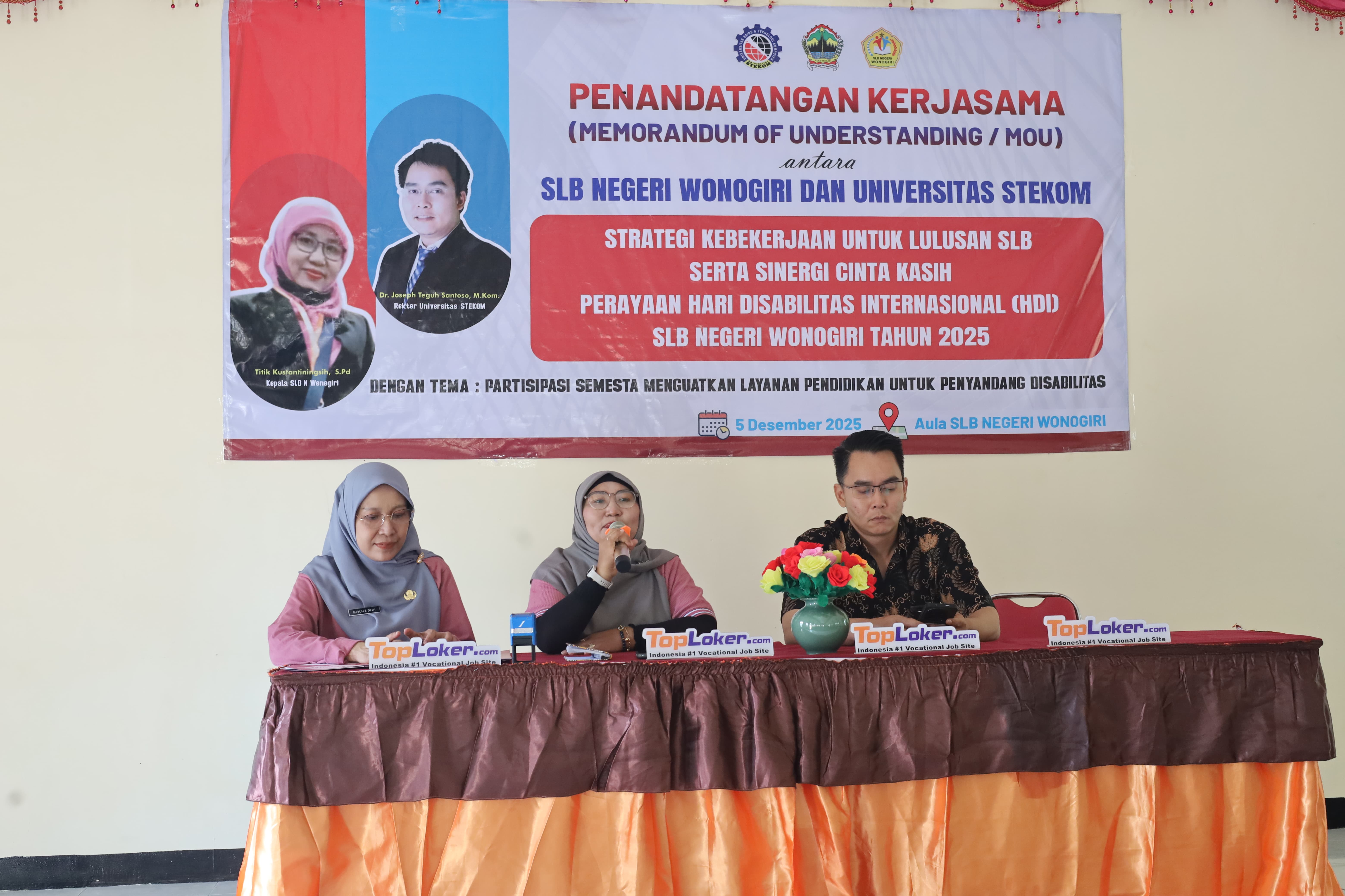 Penandatanganan MoU Universitas Stekom dan SLB Negeri Wonogiri