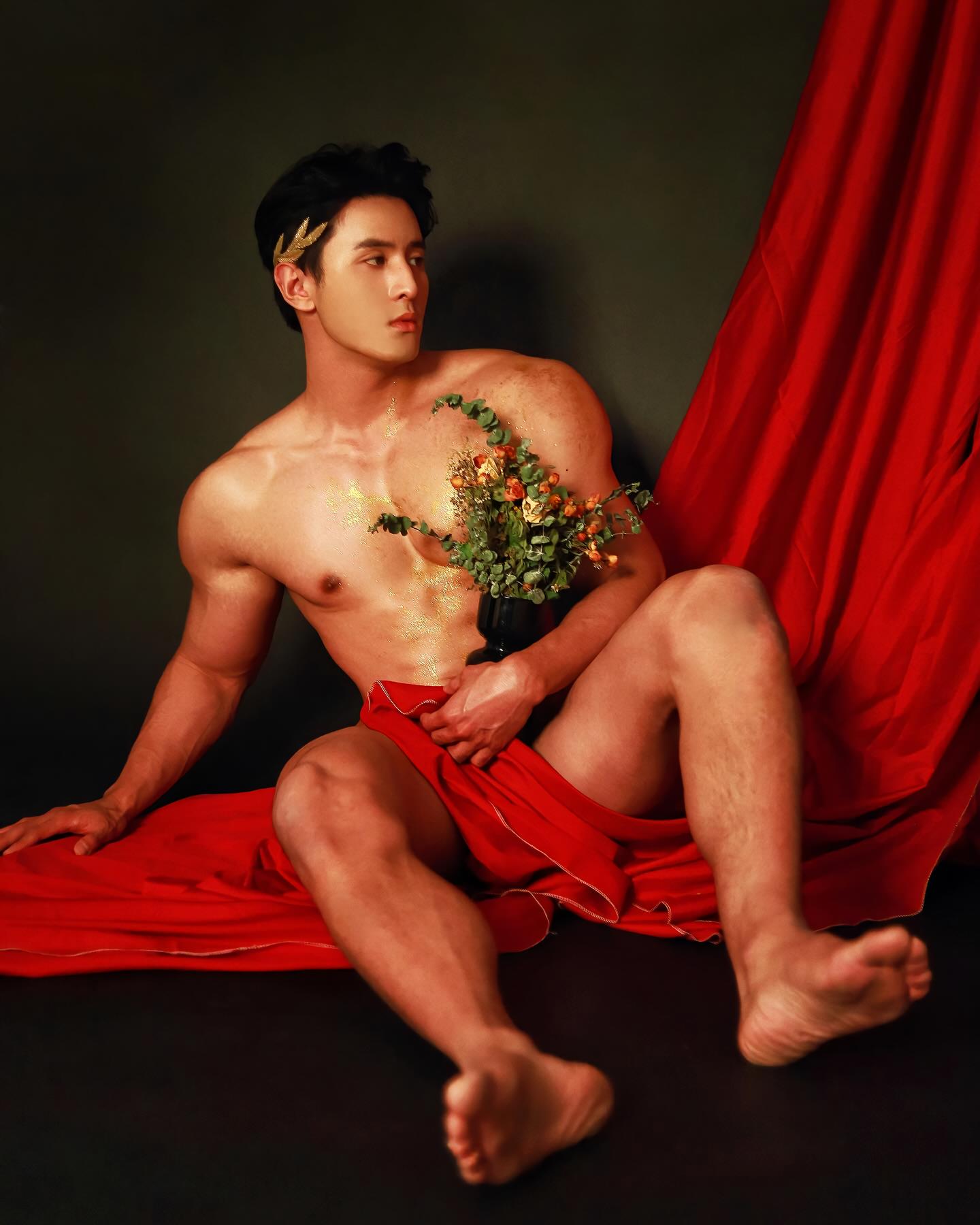 Sex Boy Handsome Chinese men pose for sexy photos