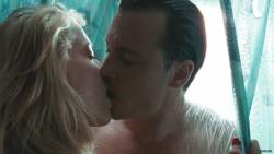 johnny-depp-amber-heard-the-rum-diary-2011-02