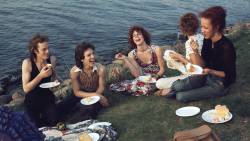 1973_NanGoldin_Picnic-on-the-Esplanade_SA_12756_MASTER-1-H-2022