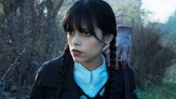 jenna-ortega-wednesday-1