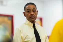 Giancarlo-Esposito-03