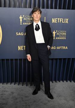 sag-awards-2024-red-carpet-photos-Cillian Murphy