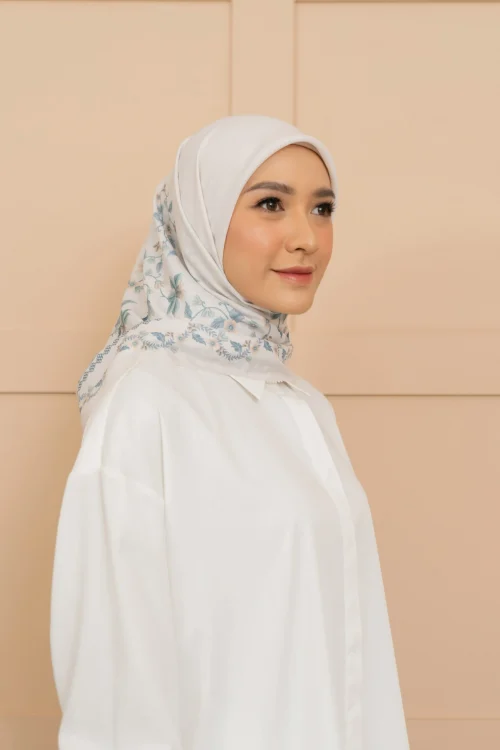 Dianda Scarf White