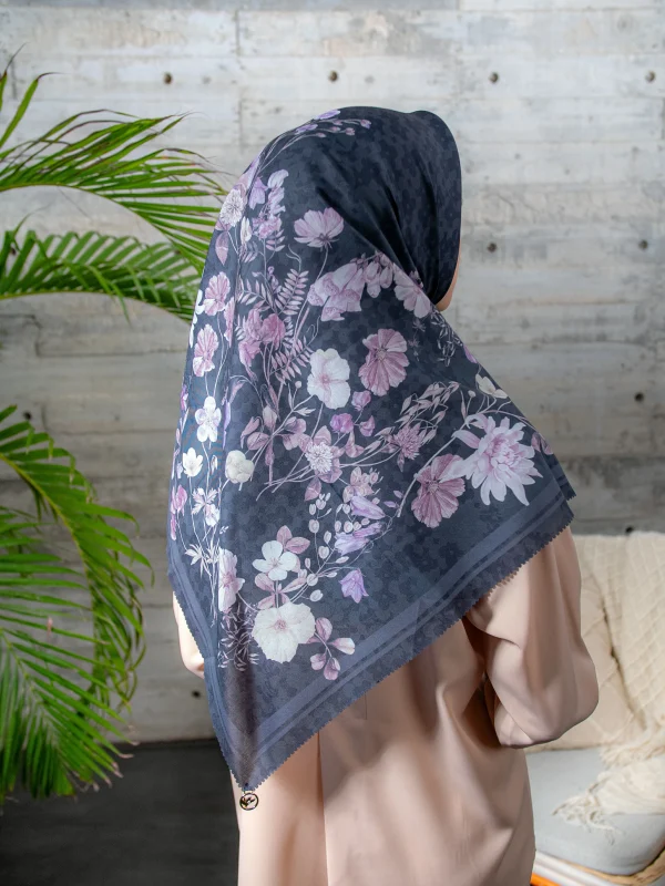 Eloise Scarf Black - Image 3