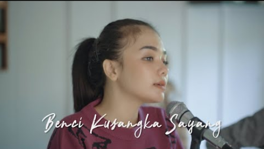 Benci Kusangka Sayang ( Ipank Yuniar Feat. Azizah Arabie )
