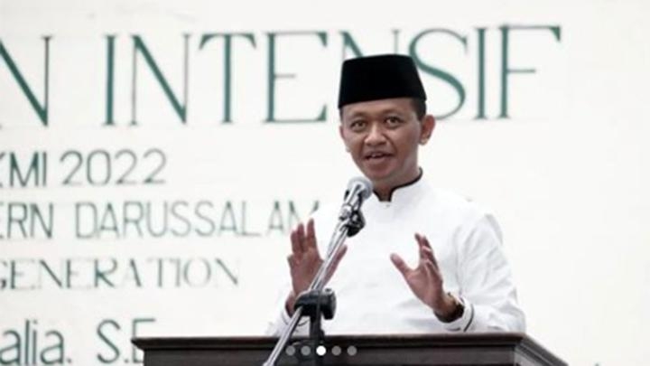 Minister Confirms Indonesia Will Stop Exporting Tin, Bauxite This Year