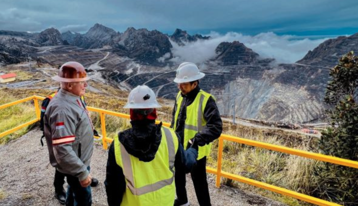 Indonesia to allow Freeport, Amman Mineral to ship copper concentrate until 2024
