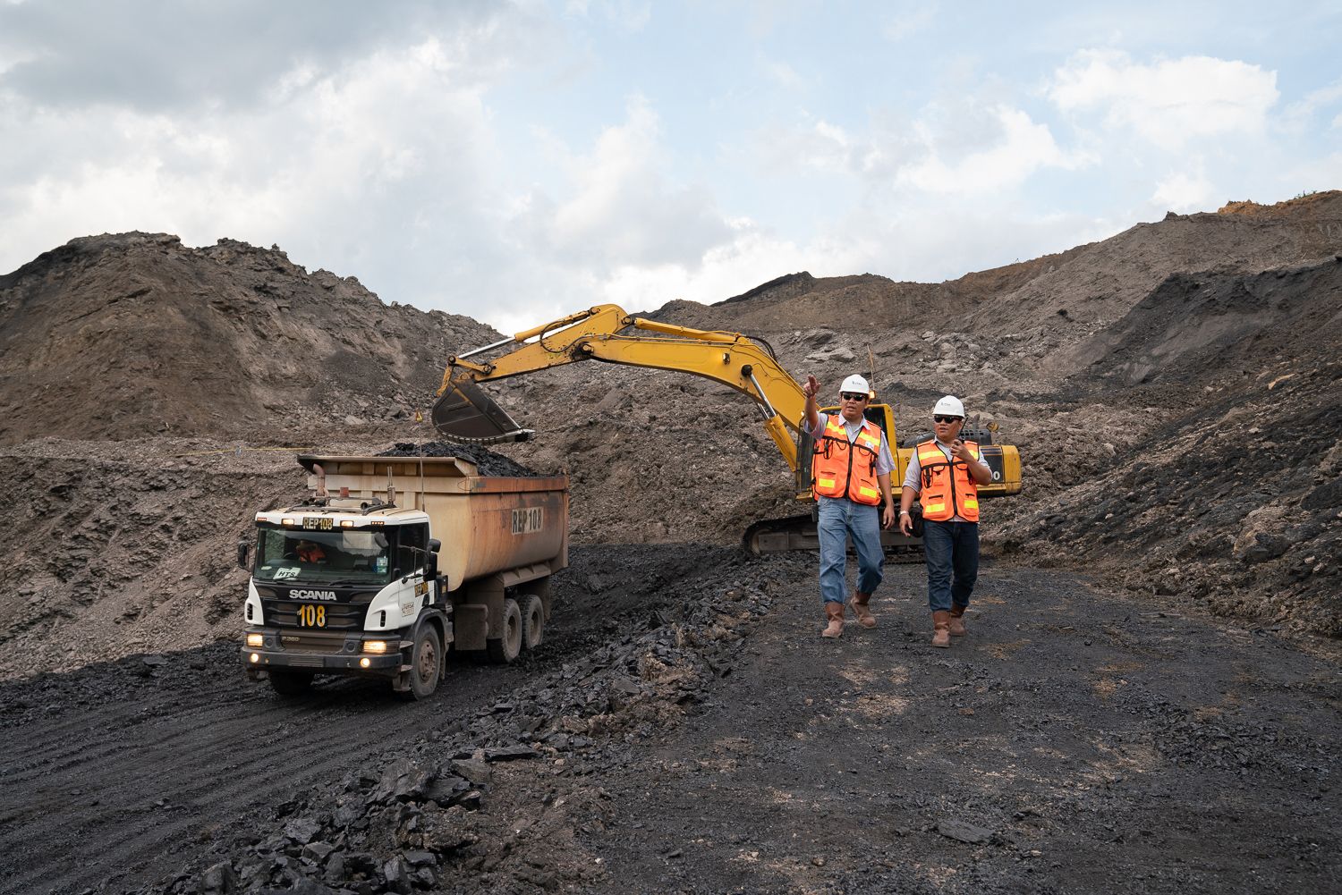 ITMG Considers Gold Business Opportunities Following Nickel Mine Acquisition