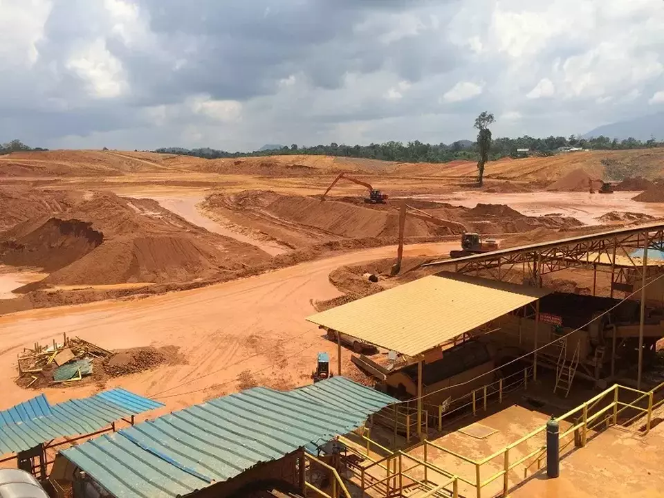 Indonesia Justifies Bauxite Export Ban to Boost Domestic Smelter Industry