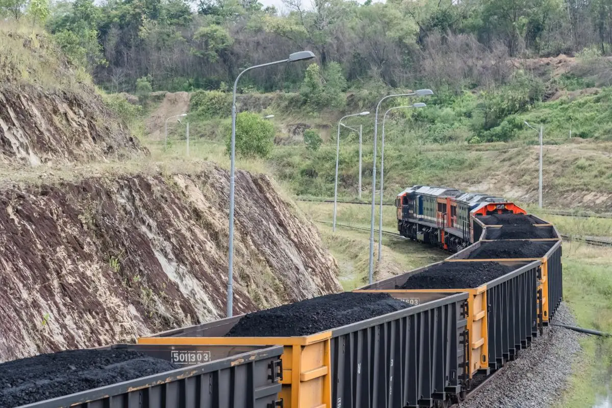 PTBA Secures IDR 3.56 Trillion Loan from Three State-Owned Banks