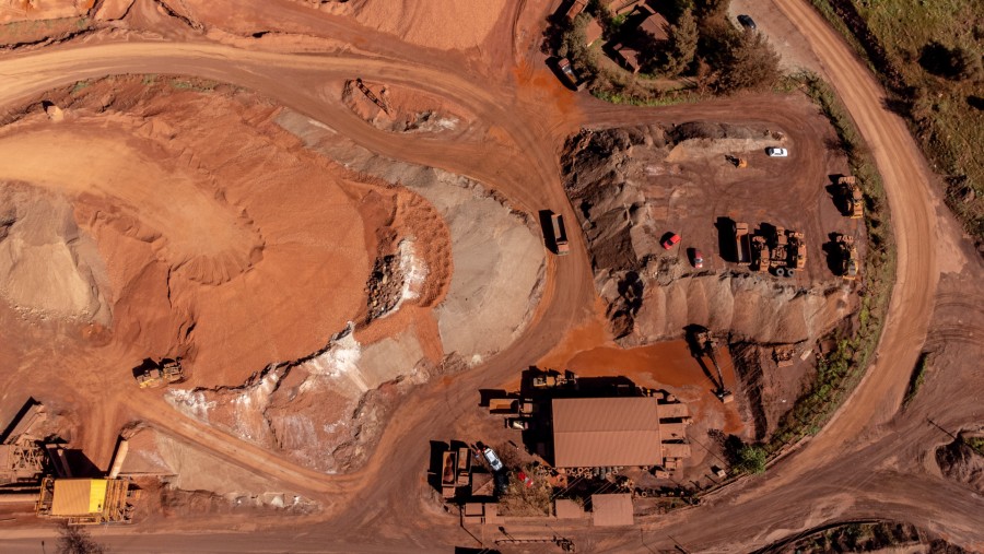 BUMI to Acquire 45% Stake in Laman Mining for IDR 984 Billion