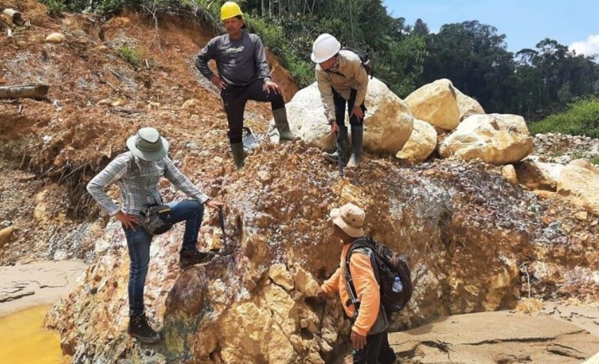 Far East Gold Confirms and Extends High-Grade Gold Zones at Sua Prospect