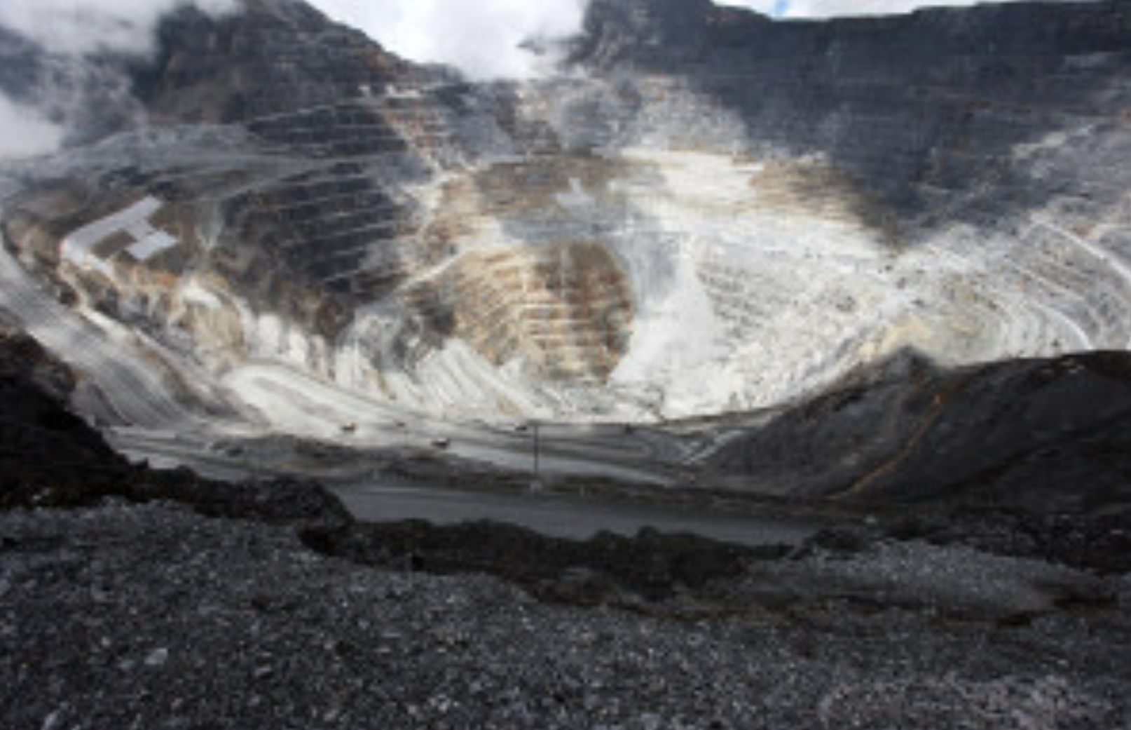 Freeport Prepares New Mine to Stabilize Production